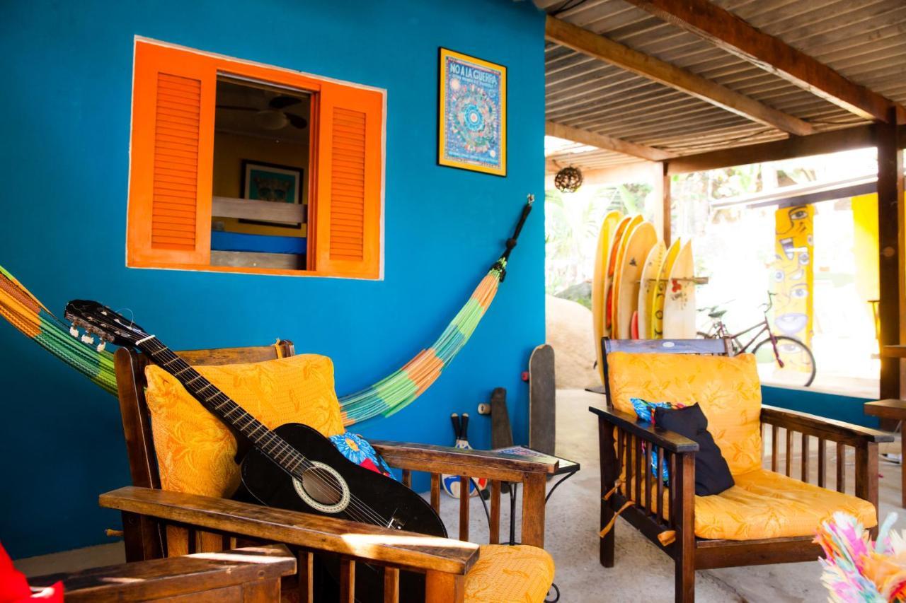 Sintonia Surf Hostel E Bar 乌巴图巴 外观 照片