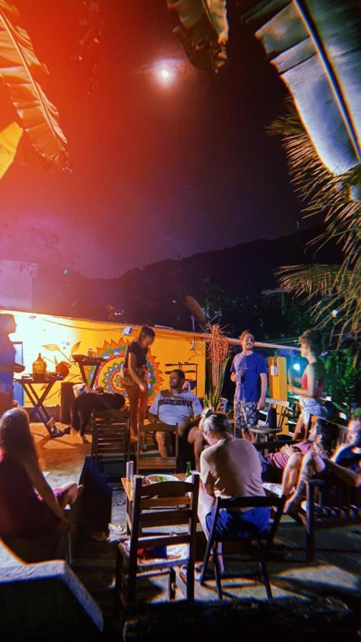 Sintonia Surf Hostel E Bar 乌巴图巴 外观 照片